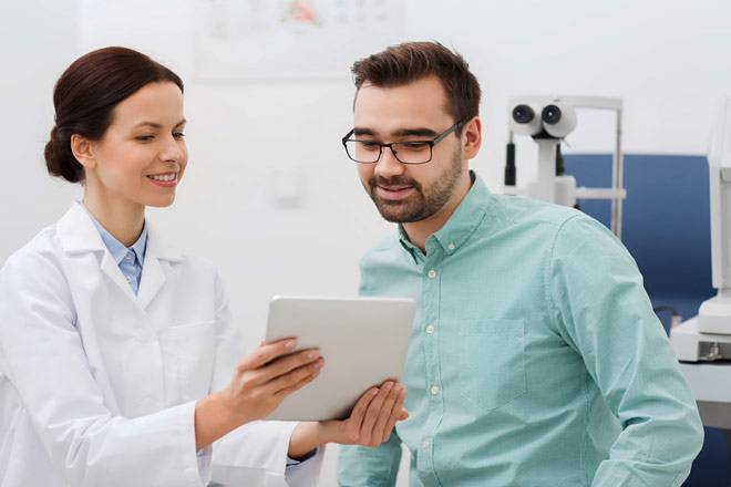 Akių patikrinimas – kodėl testas internetu negali pakeisti gydytojo?