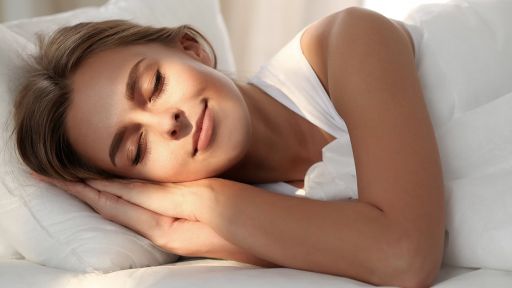 Ką veikia mūsų akys, kai miegame?